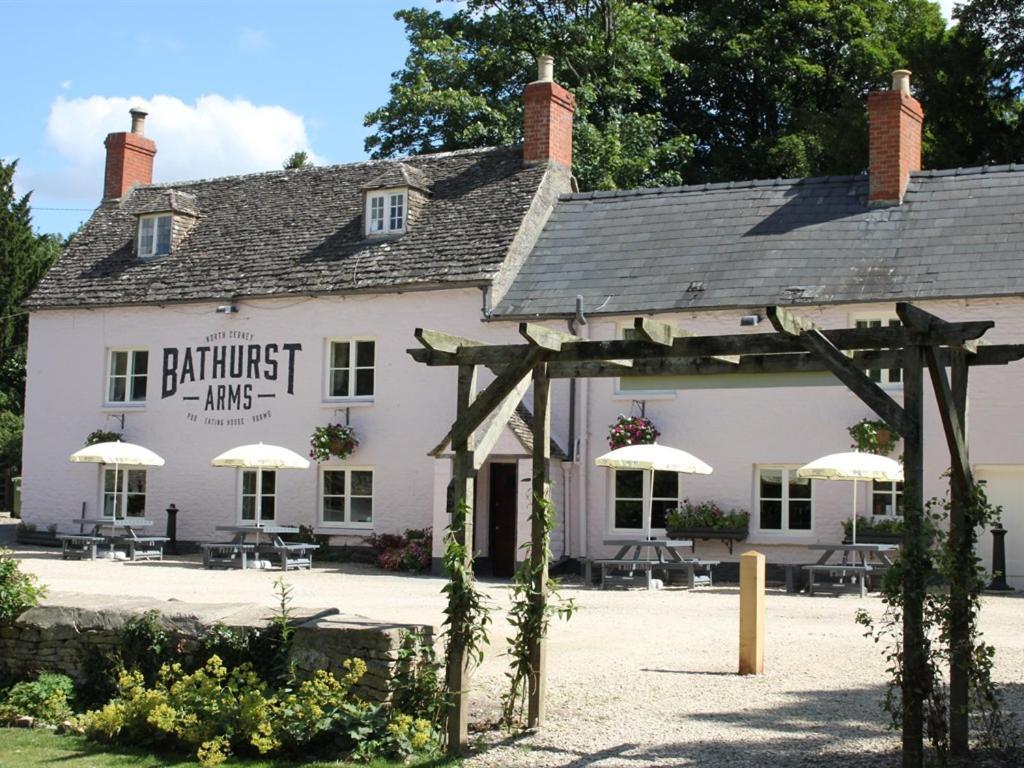 The Bathurst Arms Cirencester Eksteriør billede